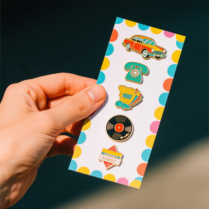 Pins de Solapa Personalizados al por Mayor con Logotipo, Diseños Teñidos en Negro, Artesanía en Metal, Chapados en Oro, Animales, Esmalte Suave - Product Image 6