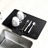 Tapis de séchage en silicone pour comptoir de cuisine avec drainage intégré pour assiettes, tasses, bols et vaisselle