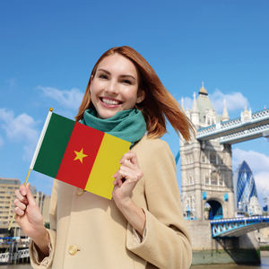 Impresión digital personalizada Camerún Country Stick Bandera de mano para deportes - Product Image 3