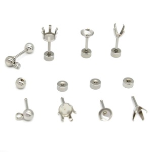 Clous d'oreilles en acier inoxydable avec fermoirs à vis et coupelles à griffes pour la fabrication de boucles d'oreilles, formes variées, couleur acier - Product Image 1
