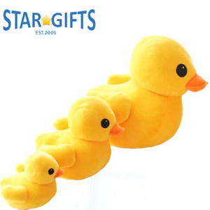 Collezione Trio di <span class=keywords><strong>Peluche</strong></span> "Cozy Duckie" - Anatre Imbottite in Cotone Ultra-Morbido Come Regalo di Compleanno Unico - Product Image 1