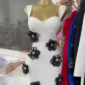 Di alta qualità più venduto 3D fiore <span class=keywords><strong>nero</strong></span> con cavezza bianca vestito moda <span class=keywords><strong>abito</strong></span> da sera <span class=keywords><strong>lungo</strong></span> di lusso per festa - Product Image 1