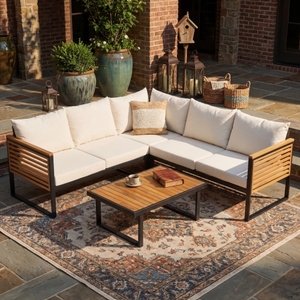 Moderno Conjunto de Sofás de Patio de 4 Piezas en Madera de Acacia, Estilo Hotel, Seccional de Esquina con Estructura Metálica y Cojines Impermeables - Product Image 1