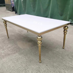 <span class=keywords><strong>Tavolo</strong></span> da Pranzo Rettangolare di Lusso <span class=keywords><strong>per</strong></span> Matrimoni con <span class=keywords><strong>Gambe</strong></span> in Acciaio Inox Dorato e Piano in <span class=keywords><strong>Vetro</strong></span> Temperato Nero <span class=keywords><strong>per</strong></span> Decorazioni di Ricevimenti Nuziali - Product Image 3