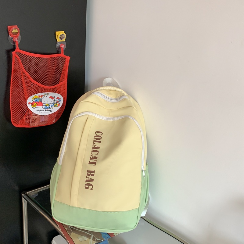 Yellow-green without pendants