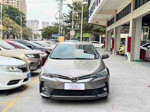 Toyota Corolla S-CVT 1.2T <span class=keywords><strong>2017</strong></span>, voiture d'occasion, berline sportive, à vendre - Product Image 3