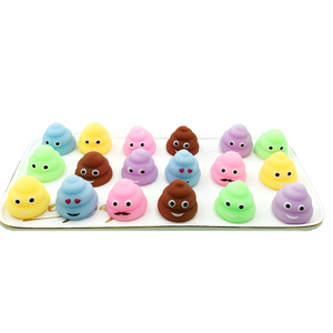 Jouet anti-stress Mochi en TPR en forme de caca, coloré, mignon, mini, avec expressions amusantes, pour la décompression et la libération de la pression - Product Image 1