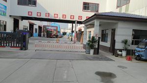 Bouteille d'<span class=keywords><strong>air</strong></span> élégante en verre épaissi de 200ml, 350ml, 500ml pour le stockage du <span class=keywords><strong>vin</strong></span> de fruits et du <span class=keywords><strong>vin</strong></span> de prune - Product Image 6