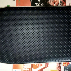 Cojín para asiento trasero de bicicleta, con borde plateado, grueso y cómodo, para bicicleta de montaña, uso unisex, diseño deportivo para adultos - Product Image 1