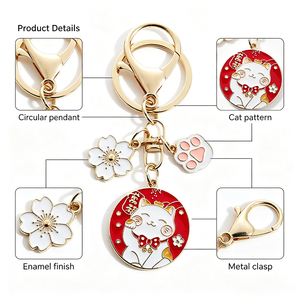 Llavero de metal personalizado con diseño de Gato de la Fortuna, colgante esmaltado con dijes de flor y pata, cierre de mosquetón para llaves de coche, bolso o regalo - Product Image 2