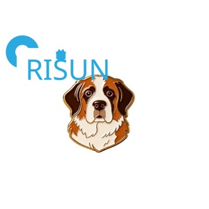 Pin de Solapa Esmaltado de Metal 3D Personalizado de Perro San Bernardo de Rescate, Estilo Barril Suizo, Marrón Amarillo, Venta al por Mayor - Product Image 2