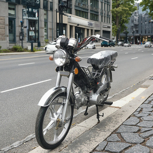 Mejor <span class=keywords><strong>49</strong></span> 50 70 125 150 <span class=keywords><strong>CC</strong></span> Mini Pocket Road <span class=keywords><strong>Moto</strong></span> E Cub Bike Fast Ebike con aceite de motor Ciclomotor motocicleta - Product Image 1
