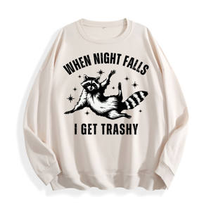 When Night Falls I Get Trashy Raccoon Graphic Sudadera de cuello redondo, Almacén de EE. UU., 6 colores - Product Image 3