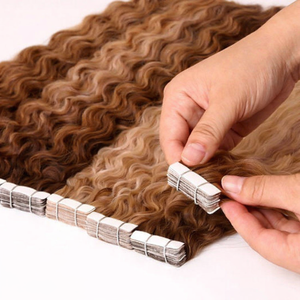 Extension per capelli Remy con nastro adesivo, ricci profondi, in capelli umani per una lunga durata - Product Image 4