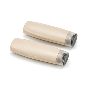 Botellas <span class=keywords><strong>de</strong></span> <span class=keywords><strong>Viaje</strong></span> <span class=keywords><strong>de</strong></span> Plástico Mate Beige en Forma <span class=keywords><strong>de</strong></span> Barco con Tapa Abatible <span class=keywords><strong>para</strong></span> Lociones y Cuidado <span class=keywords><strong>de</strong></span> la Piel - Product Image 4