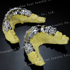 <span class=keywords><strong>Grillz</strong></span> Hip Hop Iced en forme de croix, personnalisé en usine, avec moissanite rouge VVS, 10 sur 10, en argent S925 et or massif certifié 10k 14k 18k - Product Image 3
