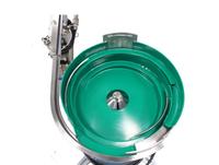 Alimentateur vibrant à godets avec rail linéaire, machine d'alimentation automatique de pièces pour ligne d'assemblage de pièces métalliques en fer