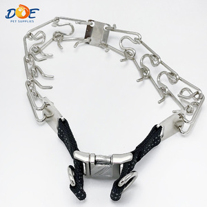 Accesorios para perros Doe, Collar de entrenamiento para perros de punta de acero ajustable a la moda, Collar de Pastor Alemán y Pitbull impreso - Product Image 1
