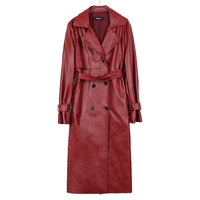 Spot vente en gros de haute qualité rouge épais coupe-vent imperméable manteau en cuir femme ceinture à nouer veste en cuir Maxi