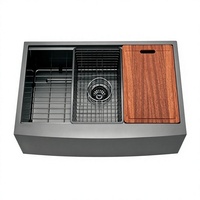 Évier simple Nano Black 304 de style ferme, incurvé, avec planche à découper et grille de protection en acier inoxydable.