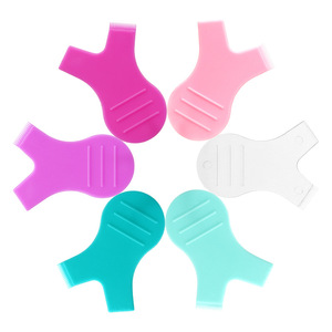 Cepillo para Labios con Cerdas de Nailon y Mango de Plástico para el Cuidado de las Uñas - Product Image 1