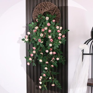 Mur de roses artificielles suspendu, guirlande de fleurs en soie plastique, plante décorative pour la maison et les mariages - Product Image 1