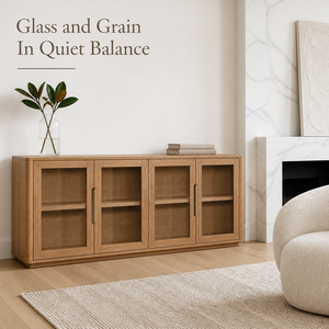 Buffet contemporain en chêne à grain riche <span class=keywords><strong>de</strong></span> <span class=keywords><strong>la</strong></span> région <span class=keywords><strong>de</strong></span> <span class=keywords><strong>Bretagne</strong></span> avec portes vitrées, courbes arrondies, étagère intérieure pour <span class=keywords><strong>la</strong></span> décoration <span class=keywords><strong>de</strong></span> <span class=keywords><strong>la</strong></span> salle à manger - Product Image 2