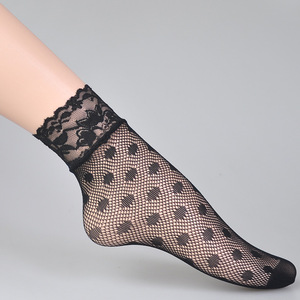 Calzini Corti Sexy <span class=keywords><strong>in</strong></span> Pizzo Nero per Donne e Ragazze, Morbidi Calzini alla Caviglia <span class=keywords><strong>in</strong></span> Pizzo, <span class=keywords><strong>Calze</strong></span> a <span class=keywords><strong>Rete</strong></span> - Product Image 4