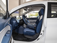 Sol Direksiyonlu Sedan Elektrikli Araba Changan E Car EV 5 Kişilik Lityum Pil Deri Koltuklar R15 Lastikler Panoramik Sunroof Metal Tavan