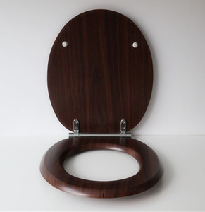 Asiento <span class=keywords><strong>de</strong></span> inodoro con ranura <span class=keywords><strong>de</strong></span> MDF, lámina <span class=keywords><strong>de</strong></span> PVC <span class=keywords><strong>de</strong></span> grano <span class=keywords><strong>de</strong></span> madera, cierre suave - Product Image 2