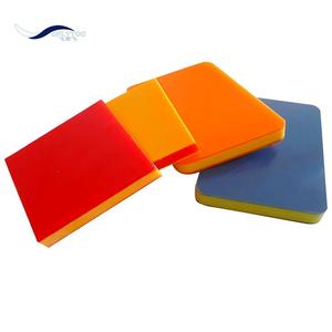 Materiale HDPE Bicolore con Finitura Opaca Testurizzata Antiscivolo per Applicazioni di Pavimentazione in Magazzino - Product Image 6