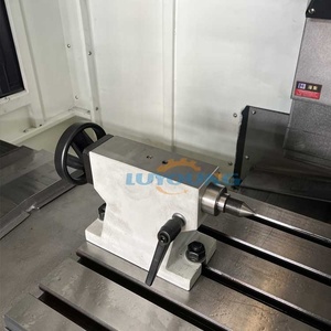 Centre d'usinage vertical CNC automatique haute <span class=keywords><strong>vitesse</strong></span> VMC650 BT40 avec table de travail pour la production de pièces métalliques de précision - Product Image 4