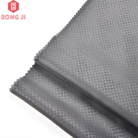 Vente directe d'usine 100% Polyester 46GSM respirant 190T taffetas en relief tissu écologique pour les filles doublure de veste en duvet