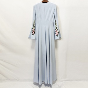 Abito <span class=keywords><strong>da</strong></span> <span class=keywords><strong>Sera</strong></span> <span class=keywords><strong>Outlet</strong></span> di Fabbrica 2026: Elegante Vestito <span class=keywords><strong>da</strong></span> Socialite con Ricami Raffinati, Maniche Svasate e Gonna Lunga a Tubino - Product Image 4