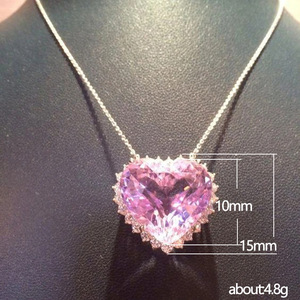 Collana con Ciondolo a Cuore Rosa per Donne, Elegante Gioiello d'Amore, Accessorio di Moda per Uso Quotidiano, Idea Regalo - Product Image 3