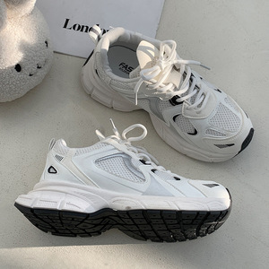 Nuove <span class=keywords><strong>Scarpe</strong></span> Estive Bianche da Donna 2024, Moda Casual per Studentesse, Suola Spessa Super Trendy, Stile Platform, Tomaia in Rete EVA Traspirante, <span class=keywords><strong>Sportive</strong></span> - Product Image 5