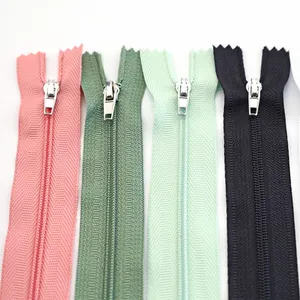 Multi Colored Nylon Zipper 20# 3# 5# For Clothing Pants Bedding Talon Printed Strip Zipper No 5 Strings Universal Nylon Zipper