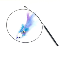 Bâton de chat interactif personnalisable en usine avec plumes et clochettes pour le divertissement des animaux de compagnie