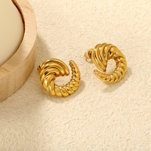 Boucles d'oreilles tendance en spirale en acier inoxydable plaqué or PVD 18 carats pour femmes, bijoux étanches, clous d'oreilles géométriques - Product Image 5