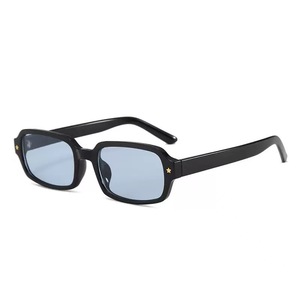 Retro Square <b>Frame</b> <b>Sunglasses</b> For Women Black Plastic <b>Frame</b> UV400 Protection <b>Small</b> Size Street Style High End Design - Product Image 3