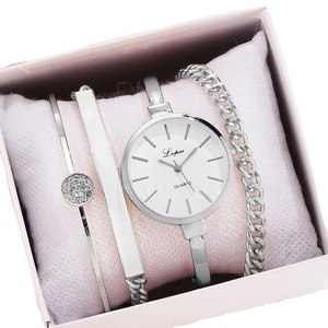 Montre à échelle exquise, ensemble de bracelets en chaîne, lvpai, simple, compact, en alliage, cadeau pour femmes - Product Image 1