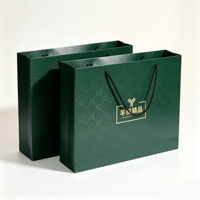 Sac fourre-tout de luxe vert chasseur avec badge or et cachemire pour emballages de vêtements haut de gamme et de créateurs, boîtes personnalisées