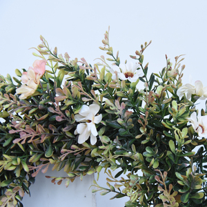 Couronnes de fleurs <span class=keywords><strong>d</strong></span>écoratives artificielles de 18 pouces et plantes <span class=keywords><strong>pour</strong></span> <span class=keywords><strong>porte</strong></span> <span class=keywords><strong>d</strong></span>'<span class=keywords><strong>entrée</strong></span> - Product Image 6