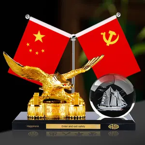 Aromathérapie de siège de parfum de voiture en cristal créatif pour bureau à domicile élégant alliage aigle conception cinq étoiles petit drapeau rouge ornements - Product Image 2