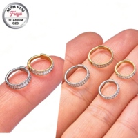 Pendientes de titanio ASTM F136 con circonita en forma de cruz, anillos para Daith, Helix y Lóbulo, aros de moda para la oreja, anillos para la nariz, clicker para el septum, joyería para piercing corporal