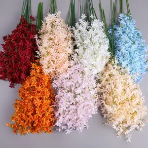 スタイリッシュな結婚式のアーチ装飾蘭の束バイオレットつるの花ライラックの花のブーケスポット装飾卸売つるの花