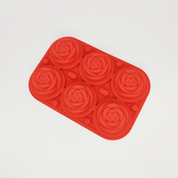 Nouveaux arrivages personnalisés Bac à glaçons à 6 cavités Bac à glaçons en silicone avec couvercle OEM & ODM Bac à glaçons en silicone