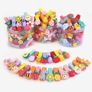 Vente en gros de <span class=keywords><strong>luxe</strong></span> résine fruits 26 pièces/boîte pinces à cheveux mignon bébé épingle à cheveux bébé accessoires de cheveux - Product Image 1