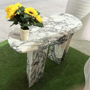 Mesa de consola moderna con diseño personalizado, mueble de mármol, base <span class=keywords><strong>trigle</strong></span>, forma irregular, con mármol y oro - Product Image 5