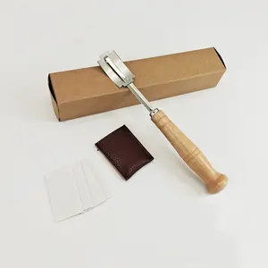 क्लासिक लकड़ी का हैंडल स्टेनलेस स्टील ब्लेड ब्रेड लंगड़ा आटा स्कोरिंग लंगड़ा बैगूएट ब्रेड काटने वाला चाकू